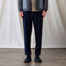 將圖片載入圖庫檢視器 Slim-Fit Tailored Trousers (Navy)

