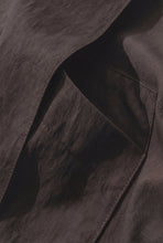 將圖片載入圖庫檢視器 (S49BN) Hidden Pocket Tencel Shirt
