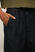 Load image into Gallery viewer, (P31DN) Relaxed-Fit Drawstring Cotton Trousers
