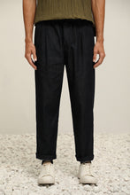 Load image into Gallery viewer, (P31DN) Relaxed-Fit Drawstring Cotton Trousers
