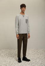 Load image into Gallery viewer, Twill Cotton Pleated Slim-Fit Trousers (BN)
