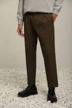 Load image into Gallery viewer, Twill Cotton Pleated Slim-Fit Trousers (BN)
