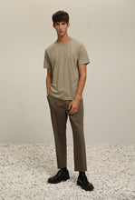 將圖片載入圖庫檢視器 (IP22BN) Lightweight Slim-Fit Trousers
