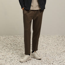 Load image into Gallery viewer, (IP19BN) Pleated Slim-Fit Flannel Trousers

