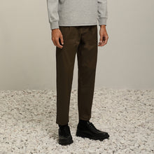 Load image into Gallery viewer, Twill Cotton Pleated Slim-Fit Trousers (BN)

