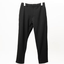 Load image into Gallery viewer, (P55BK) Seersucker Full-Length Trousers
