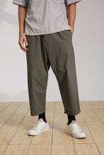 Load image into Gallery viewer, Elastic Waist Crepe Trousers (GN)
