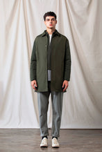 Load image into Gallery viewer, Quilted Sleeves Coat (Green)
