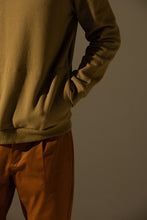 Load image into Gallery viewer, Pleated Tapered Trousers (Brown)
