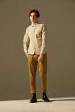 將圖片載入圖庫檢視器 Pleated Tapered Trousers (Khaki)
