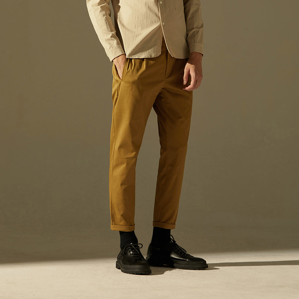 Pleated Tapered Trousers (Khaki)