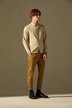 將圖片載入圖庫檢視器 Pleated Tapered Trousers (Khaki)
