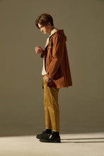 將圖片載入圖庫檢視器 Pleated Tapered Trousers (Khaki)
