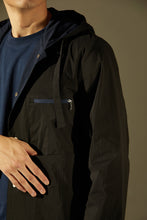 將圖片載入圖庫檢視器 Coloured Lining Hooded Coat (Black)
