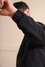 Load image into Gallery viewer, Reversible V-neck Jacket (Black)
