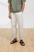 Load image into Gallery viewer, Relaxed-Fit Drawstring Cotton Trousers(GY)
